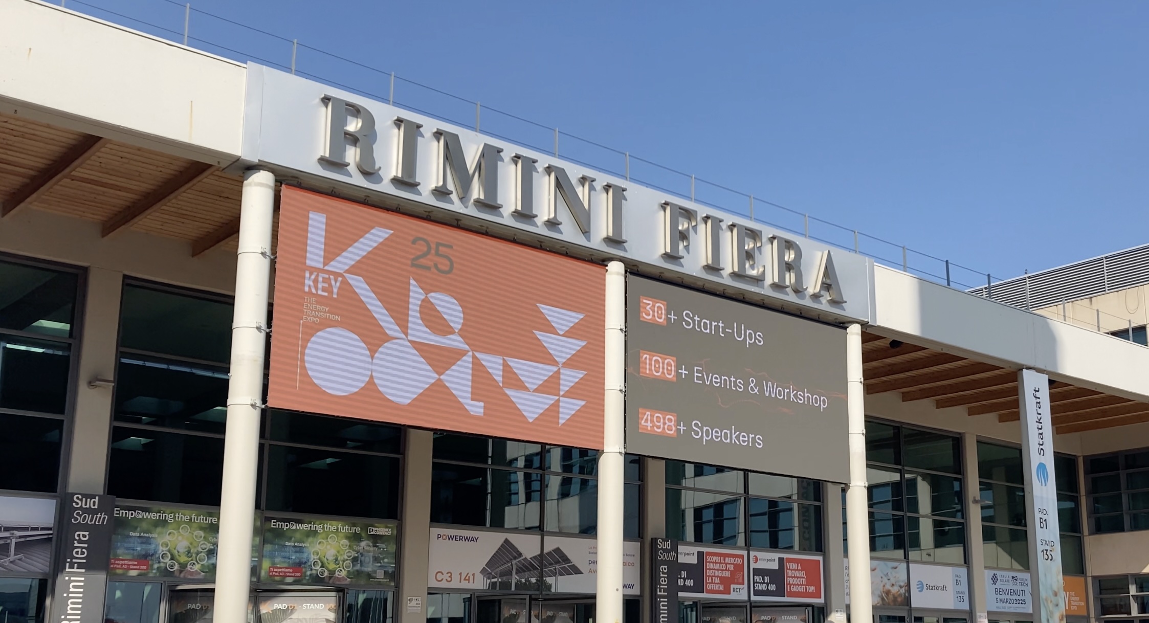 Facciata di Rimini Fiera all'evento KEY 2025 con informazioni su Start-Up, Eventi e Relatori